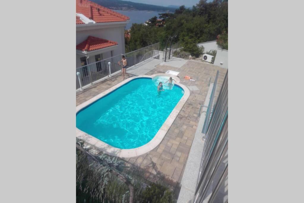 Sany With Pool - Apartment Crikvenica