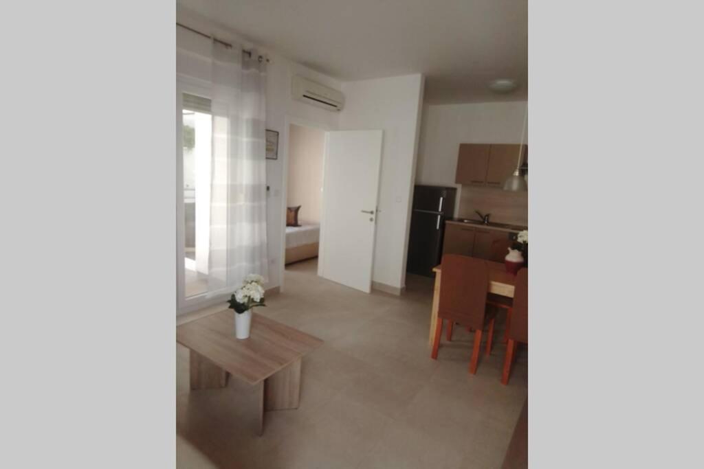 Apartment Sany With Pool - Crikvenica