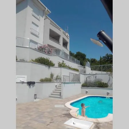Apartments Sany With Pool - Crikvenica Exterior photo