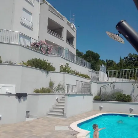 Apartments Sany With Pool - Crikvenica Exterior photo